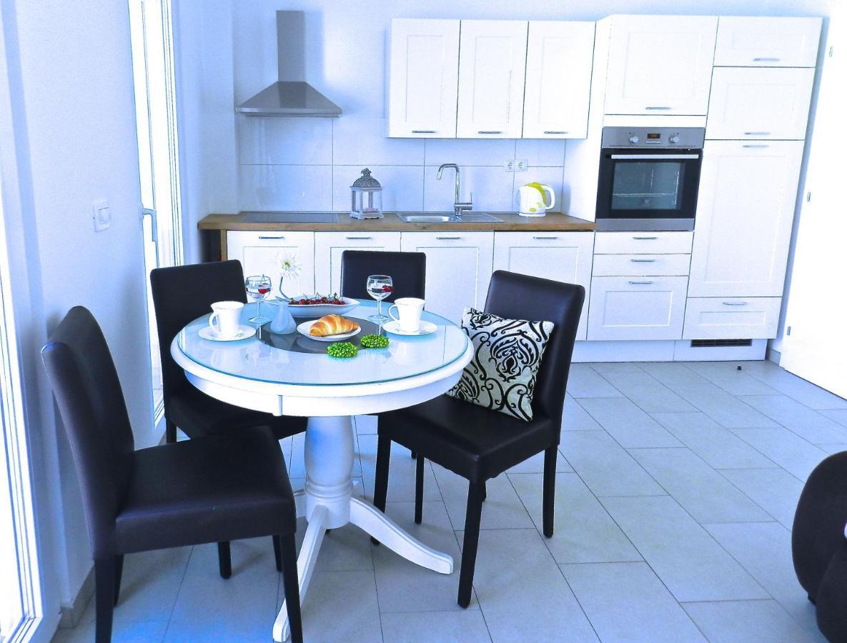 Diamant Apartments Baška Voda Eksteriør bilde